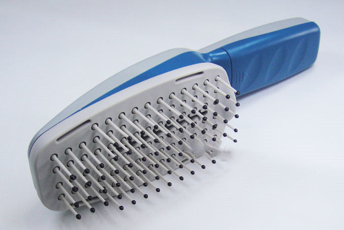 ionic-grooming-comb-cuts-static-lifts-loose-hair